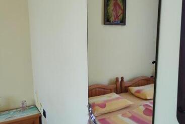 膳宿费 къща за гости василеви синеморец   Guest House Vasilevi Sinemorets