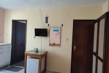 膳宿费 къща за гости василеви синеморец   Guest House Vasilevi Sinemorets