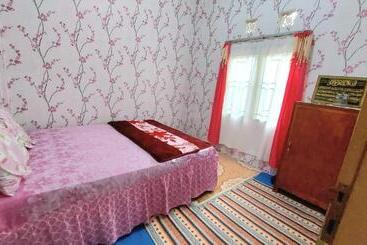 پانسیون Penginapan Syariah Dhifa Indonesian Only