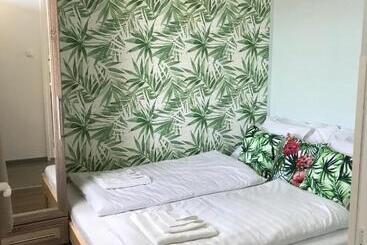 Platán Apartmanház