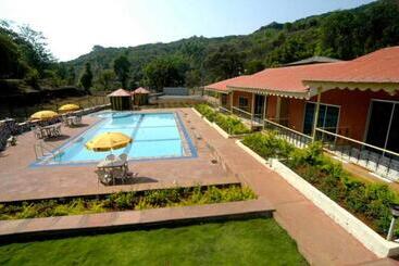 هتل Cold Spot Village Resort