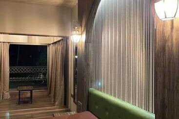هتل Cold Spot Village Resort