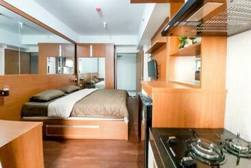 هتل Redliving Apartemen Green Lake View Ciputat   Juragan Rooms Tower B With Fast Wifi