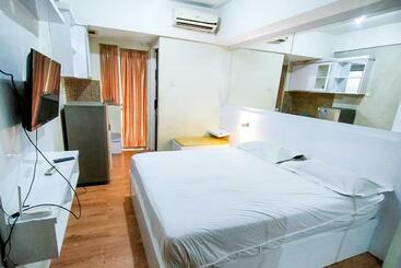 هتل Redliving Apartemen Green Lake View Ciputat   Juragan Rooms Tower B With Fast Wifi