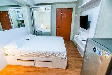 هتل Redliving Apartemen Green Lake View Ciputat   Juragan Rooms Tower B With Fast Wifi