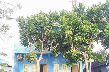 هتل Villa V Stay Pulau Pramuka