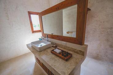 هتل Wakax Hacienda  Cenote & Boutique