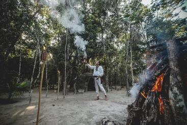 هتل Wakax Hacienda  Cenote & Boutique