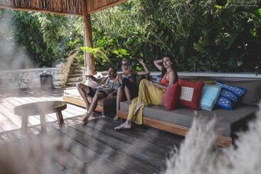 هتل Wakax Hacienda  Cenote & Boutique