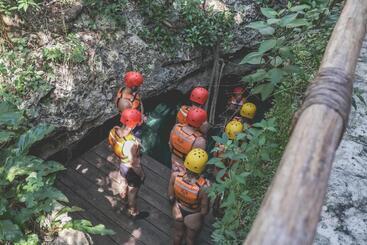 هتل Wakax Hacienda  Cenote & Boutique