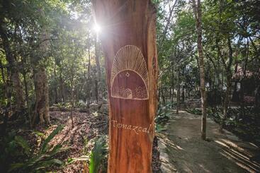 هتل Wakax Hacienda  Cenote & Boutique