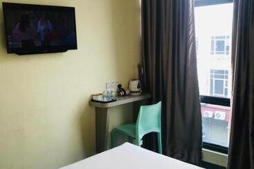 Kozi Hotel   Bukit Indah