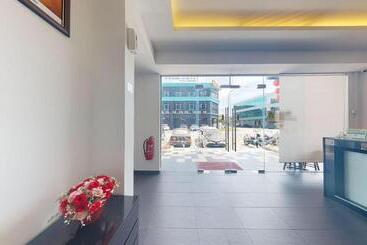 Kozi Hotel   Bukit Indah