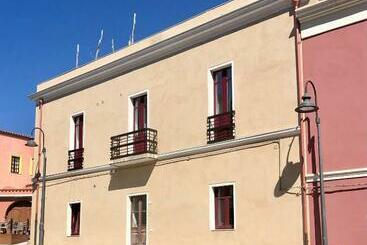 پانسیون Su Zampillu Boutique Rooms Teulada