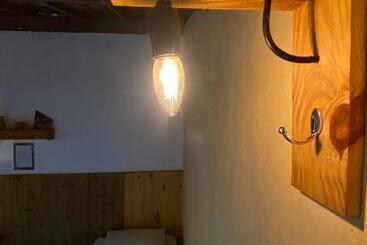 Tropicália Hostel E Pousada