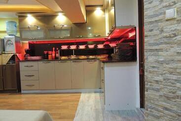 هتل Adana Saray