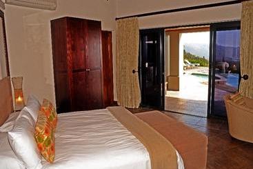 Bezweni Lodge
