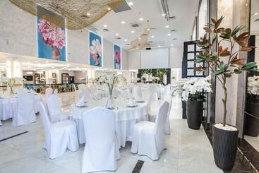 Business Hotel Kontinent