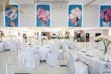 Business Hotel Kontinent