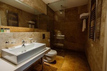 Golden Palace Batumi Hotel & Casino