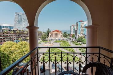 Golden Palace Batumi Hotel & Casino