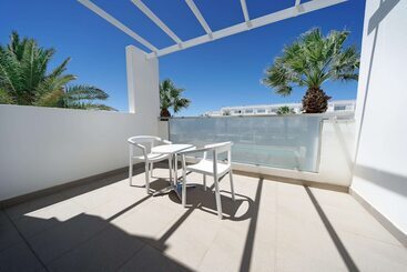 هتل Aequora Lanzarote Suites