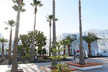 هتل Aequora Lanzarote Suites