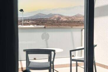 هتل Aequora Lanzarote Suites