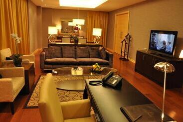 هتل Grand Swiss