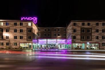 هتل Moxy Milan Malpensa Airport