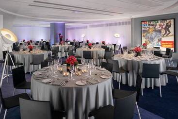 هتل Sea Containers London