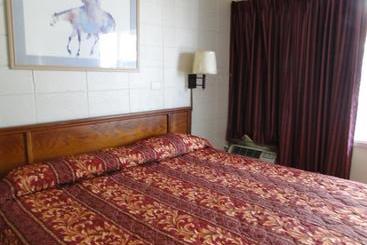 هتل Sea Gypsy Inn