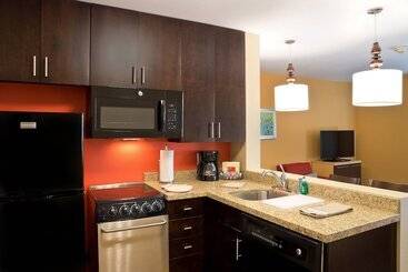هتل Towneplace Suites By Marriott Dodge City