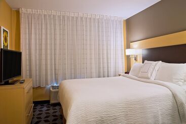 هتل Towneplace Suites By Marriott Dodge City
