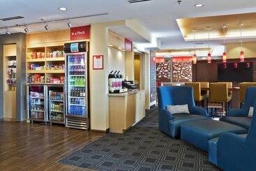 هتل Towneplace Suites By Marriott Dodge City