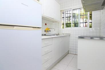 Las Buganvillas