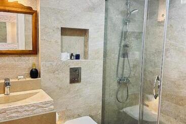 Lemon Villa Hotel   Adult Only