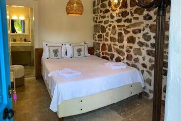Lemon Villa Hotel   Adult Only