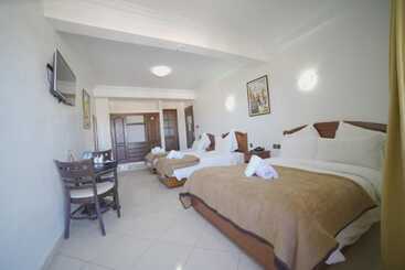 Riad Asfi