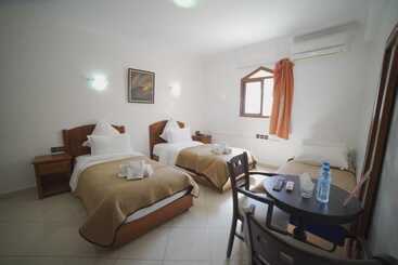 Riad Asfi