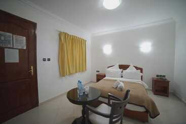 Riad Asfi