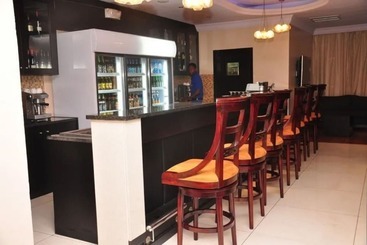 Room In Lodge   Owu Crown Hotel, Ibadan