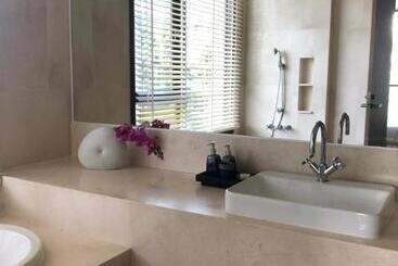 Baan Mai Khao Apartment