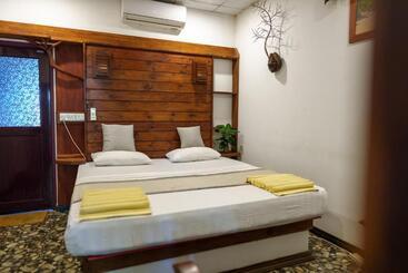 تختخواب و صبحانه Green Orange Villa