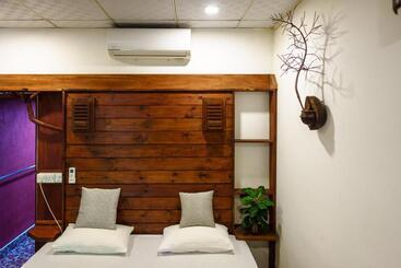 تختخواب و صبحانه Green Orange Villa