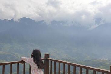 Fancy Sapa Hostel 2