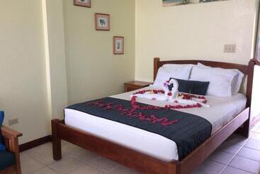 هتل Caye Caulker Condos