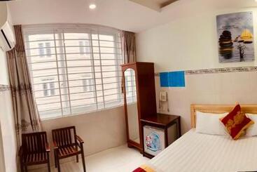 Khách Sạn Phát Lộc