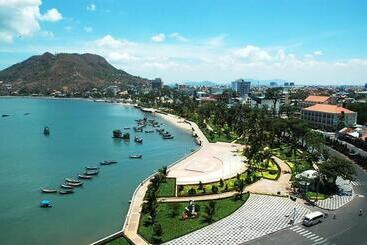 Khách Sạn Phát Lộc