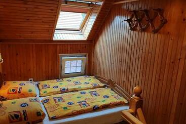 پانسیون Guesthouse Nakvyne Pas Zveja Nagliu Street